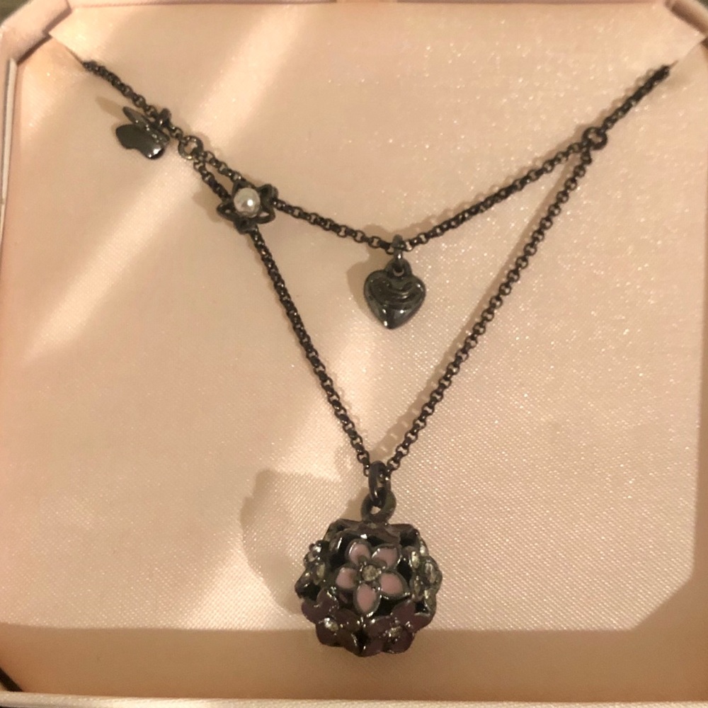 VINTAGE Juicy Couture Flower Cluster Wish Necklace